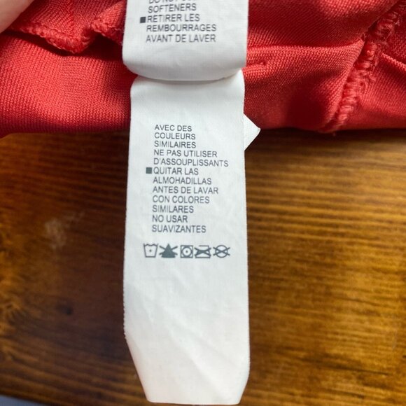 Under Armour Fitted women’s Sports Bra size Medium Pink Black - Picture 4 of 9